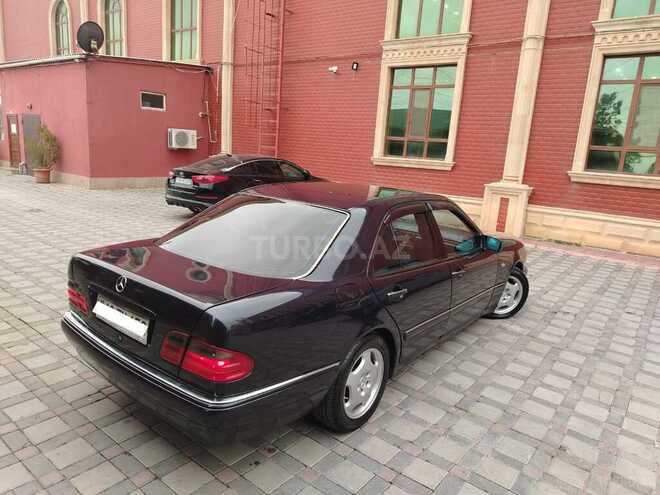 Mercedes E 240 1998, 505,456 km - 2.4 л - Hacıqabul