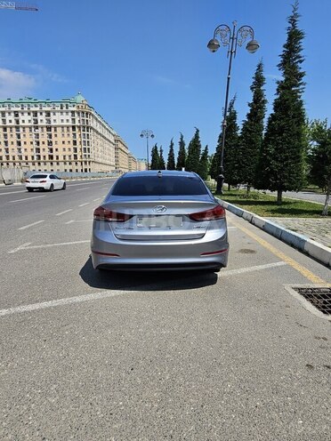 Hyundai Elantra 2017, 152,888 km - 2.0 l - Sumqayıt