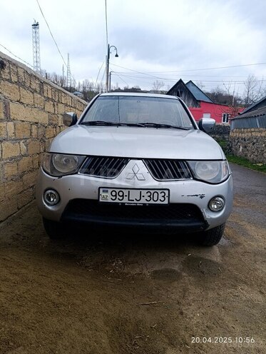 Mitsubishi L200 2008, 400,000 km - 2.5 l - Gədəbəy