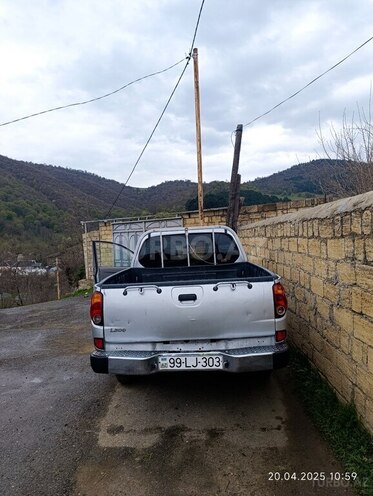 Mitsubishi L200 2008, 400,000 km - 2.5 l - Gədəbəy