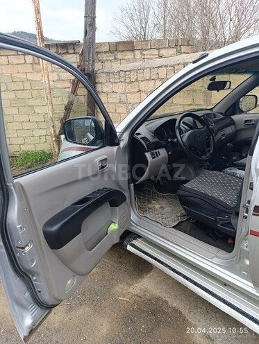 Mitsubishi L200 2008, 400,000 km - 2.5 l - Gədəbəy