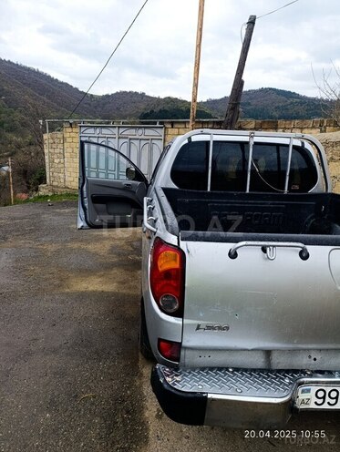 Mitsubishi L200 2008, 400,000 km - 2.5 l - Gədəbəy