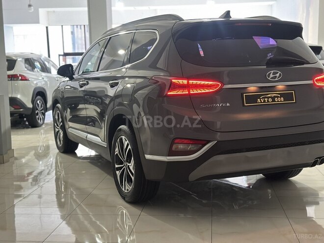 Hyundai Santa Fe-19