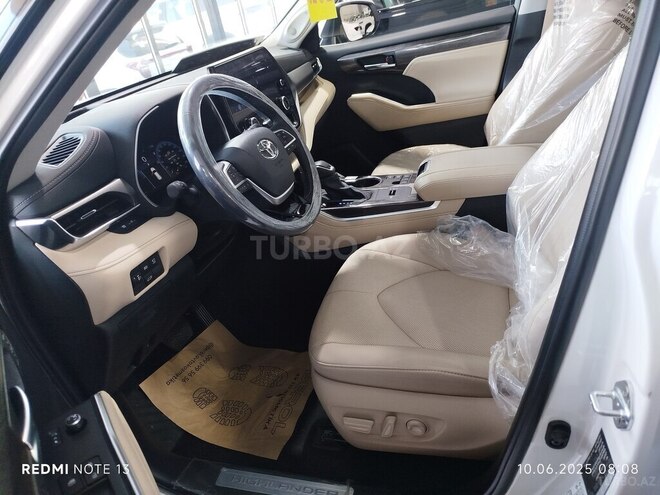 Toyota Highlander-11