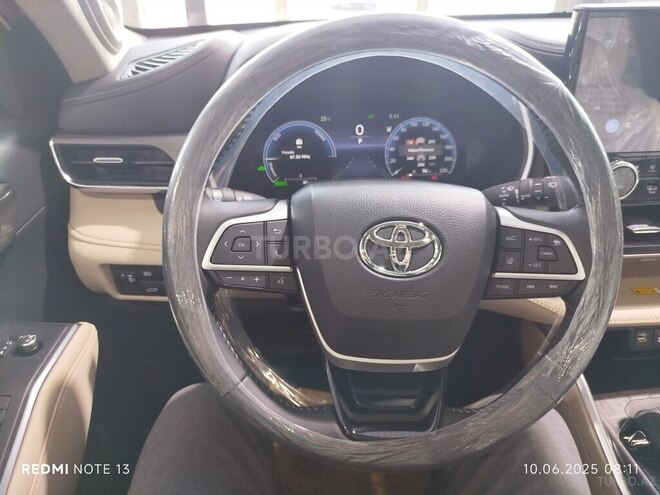 Toyota Highlander-14