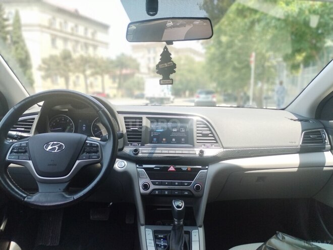 Hyundai Elantra 2016, 81,000 km - 1.4 l - Bakı