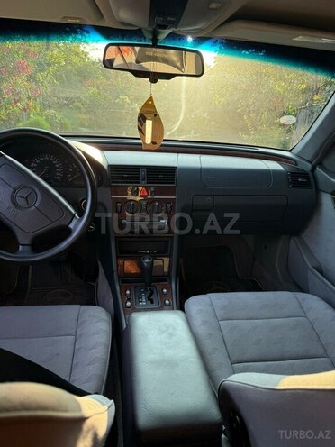 Mercedes C 220 1996, 320,000 km - 2.2 l - Masallı