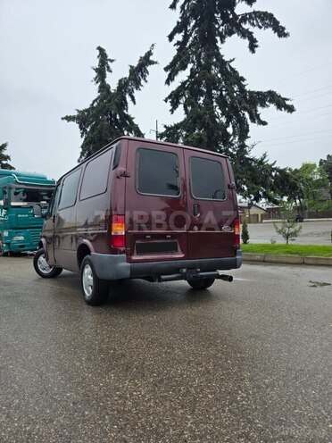 Ford Transit 1998, 580,254 km - 2.5 л - Quba