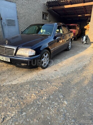 Mercedes C 220 1996, 320,000 km - 2.2 l - Masallı