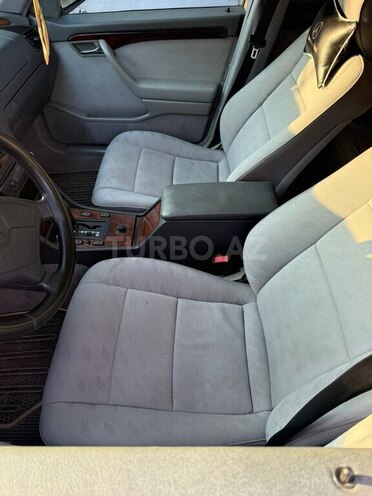 Mercedes C 220 1996, 320,000 km - 2.2 l - Masallı