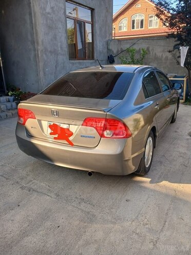 Honda Civic 2006, 332,000 km - 1.3 л - Lənkəran