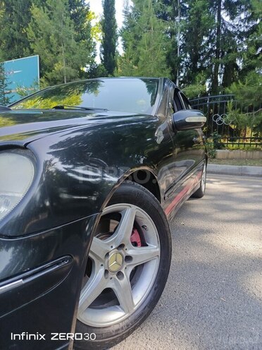 Mercedes C 200 2001, 237,568 km - 2.0 л - Mingəçevir