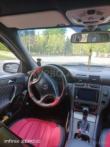 Mercedes C 200 2001, 237,568 km - 2.0 л - Mingəçevir