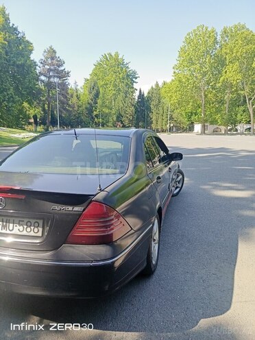 Mercedes C 200 2001, 237,568 km - 2.0 л - Mingəçevir