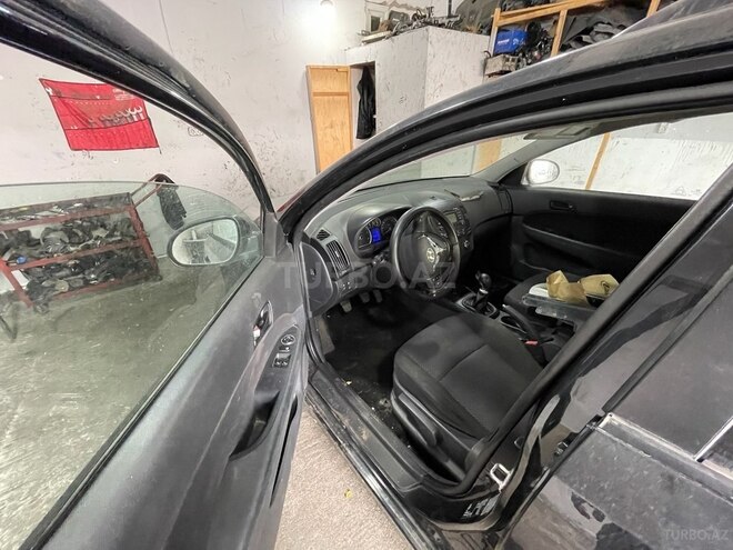 Hyundai i30 2011, 314,000 km - 1.6 l - Bakı