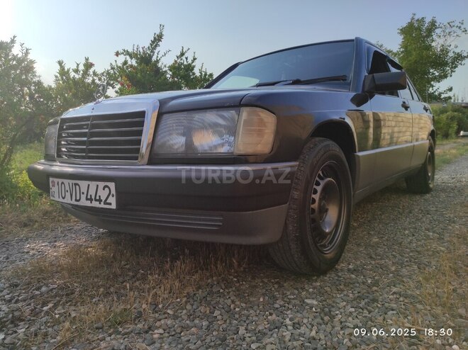 Mercedes 190 1992, 400,000 km - 1.8 l - Şirvan