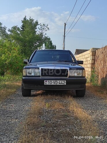 Mercedes 190 1992, 400,000 km - 1.8 l - Şirvan