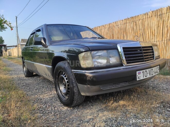 Mercedes 190 1992, 400,000 km - 1.8 l - Şirvan