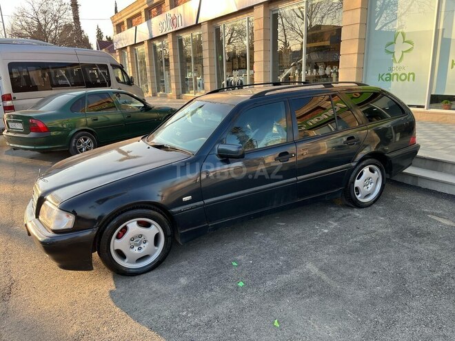 Mercedes C 180 1999, 415,000 km - 1.8 l - Yevlax