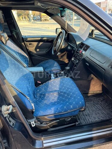 Mercedes C 180 1999, 415,000 km - 1.8 l - Yevlax