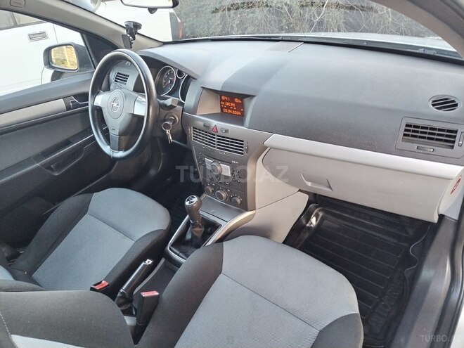 Opel Astra 2006, 218,000 km - 1.4 l - Qəbələ
