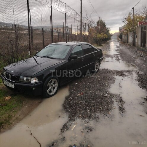 BMW 318 1991, 333,000 km - 1.8 l - Bakı