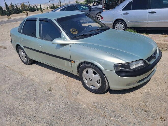Opel Vectra 1995, 325,645 km - 1.8 l - Sumqayıt