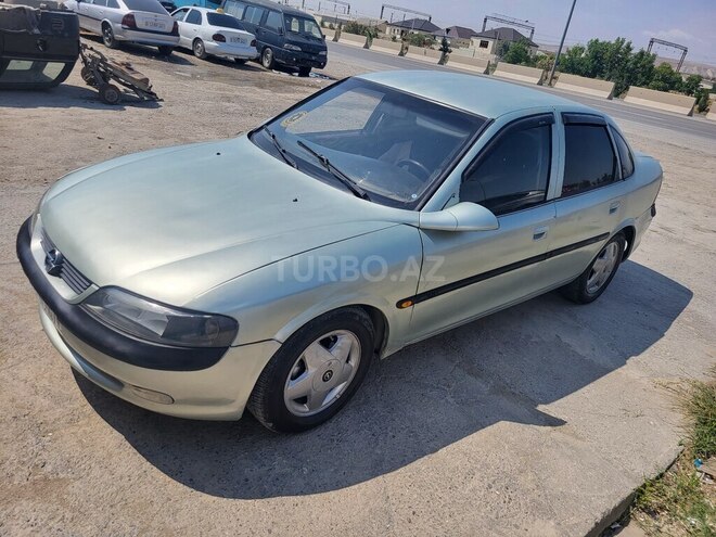 Opel Vectra 1995, 325,645 km - 1.8 l - Sumqayıt