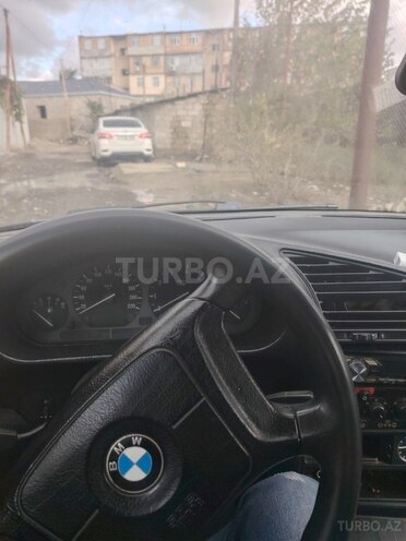 BMW 318 1991, 333,000 km - 1.8 l - Bakı