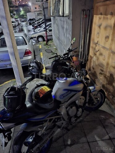 Yamaha Fazer 600N-2