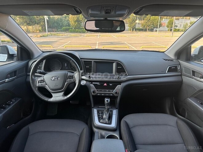 Hyundai Elantra 2017, 83,000 km - 2.0 l - Bakı