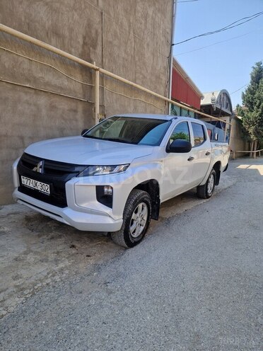Mitsubishi L200 2021, 140,000 km - 2.5 л - Bakı