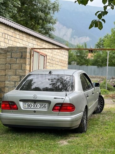 Mercedes E 200 1998, 601,000 km - 2.0 l - Bakı