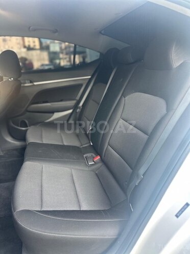 Hyundai Elantra 2017, 83,000 km - 2.0 l - Bakı