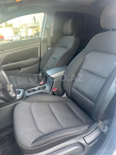 Hyundai Elantra 2017, 83,000 km - 2.0 l - Bakı