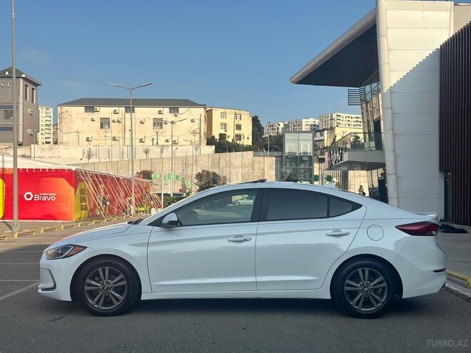 Hyundai Elantra 2017, 83,000 km - 2.0 l - Bakı