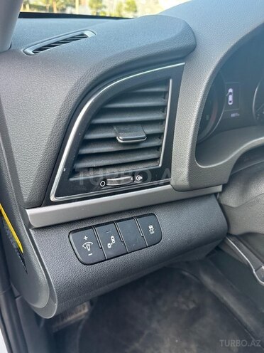 Hyundai Elantra 2017, 83,000 km - 2.0 l - Bakı