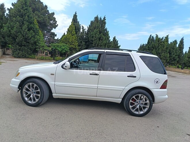 Mercedes ML 320 4MATIC 2000, 332,379 km - 3.2 l - Sumqayıt