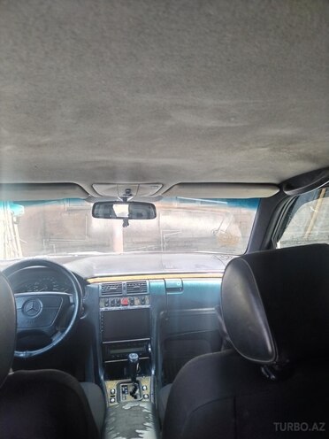Mercedes E 290 1996, 176,000 km - 2.9 l - Sumqayıt
