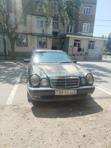 Mercedes E 290 1996, 176,000 km - 2.9 l - Sumqayıt