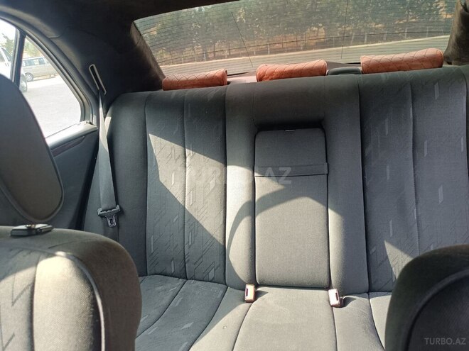 Mercedes E 270 1999, 397,318 km - 2.7 l - Bakı