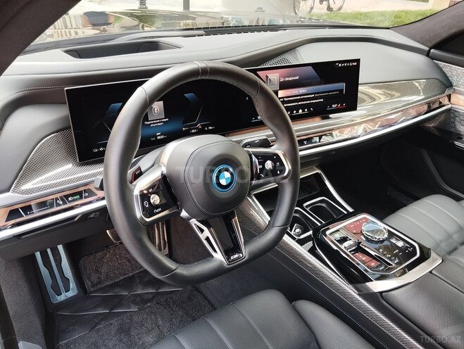BMW i7 2022, 31,000 km - 0.0 l - Bakı