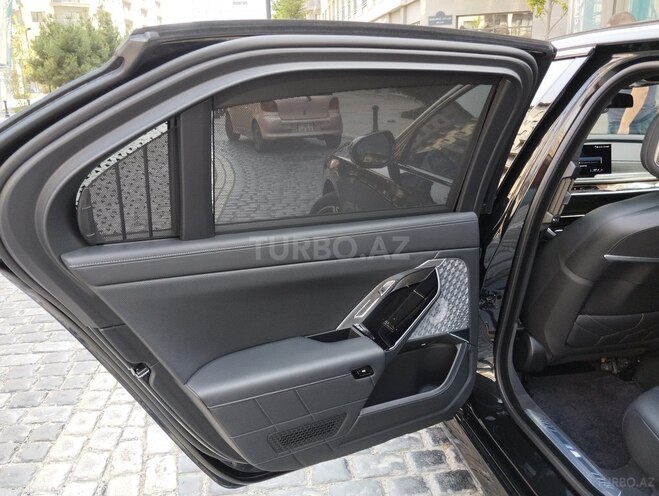 BMW i7 2022, 31,000 km - 0.0 l - Bakı