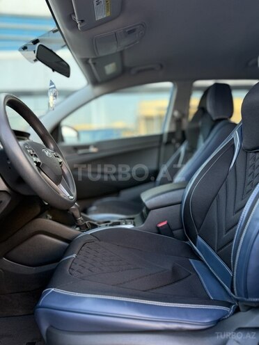 Hyundai Tucson-13