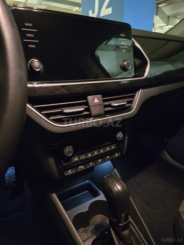 Volkswagen Polo 2021, 49,500 km - 1.6 л - Bakı
