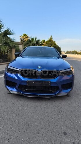 BMW M5-1