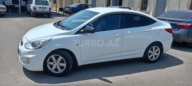 Hyundai Accent 2013, 220,538 km - 1.6 l - Tovuz