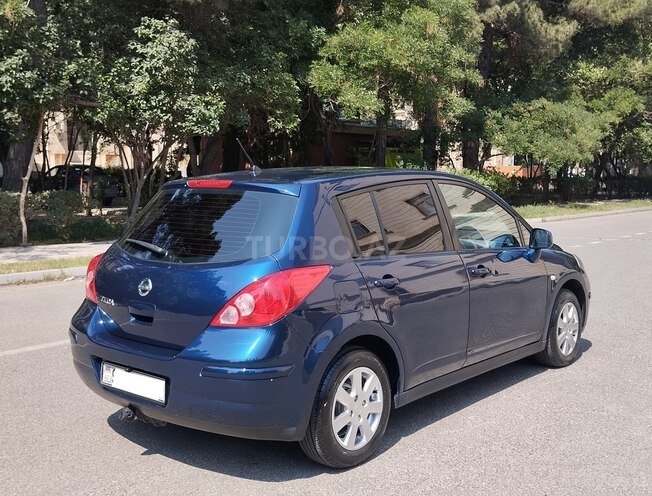 Nissan Tiida-8