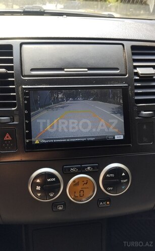 Nissan Tiida-14
