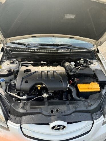 Hyundai Verna 2010, 352,000 km - 1.5 l - Bakı